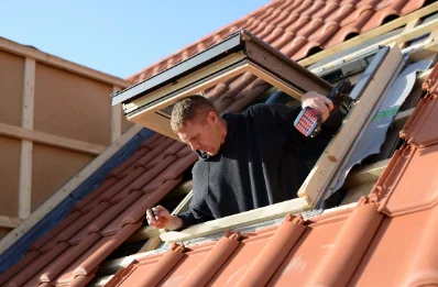 Pose de fenêtres de toit Velux à Clamerey